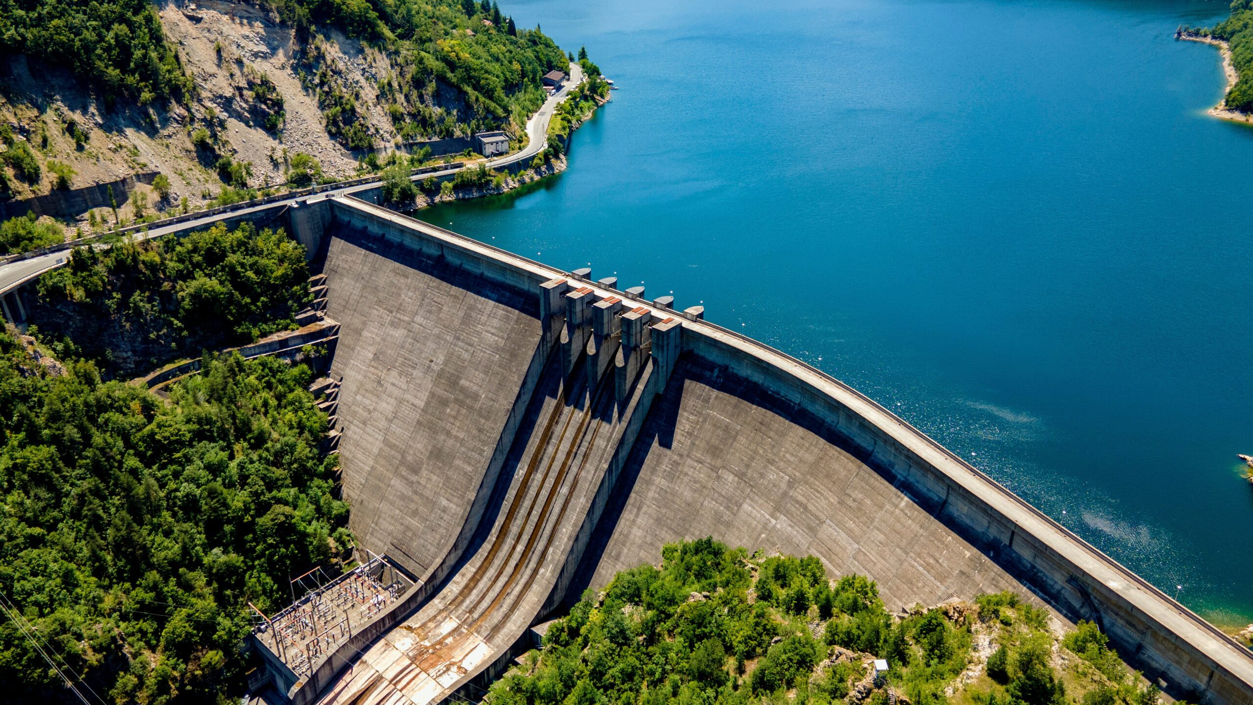 clean lake water near a dam