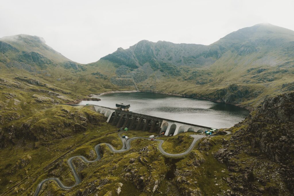 The Ultimate Guide to Hydro Energy: How It Works and Its Benefits